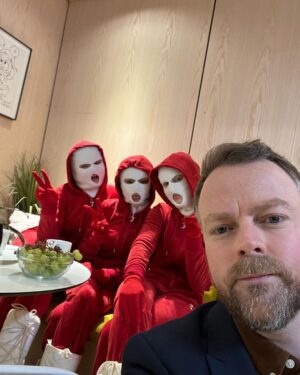 Torbjørn Røe Isaksen Instagram - Det kom som et sjokk på meg da jeg oppdaget at den såkalte influensergruppen @baddies.ofcl egentlig består av tidligere statsminister Kjell Magne Bondevik og to av hans statssekretærer. Sleipt.
