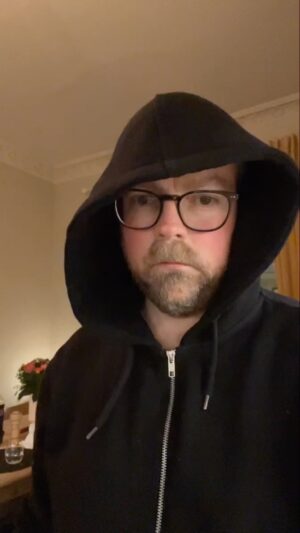 Torbjørn Røe Isaksen Instagram - (LYD) Jeg holder det så sykt ekte lørdag kveld.