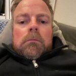 Torbjørn Røe Isaksen Instagram – Vurderer å starte en klinikk for mannshelse. Særlig for menn i den såkalte overgangsalderen. Vi skal tilby barnevakt, litt jævla fred og ro, mulighet til å ta en pils + ikke-kirurgisk fettreduksjon, muskelbygging, behandling med stamceller og hormoner.