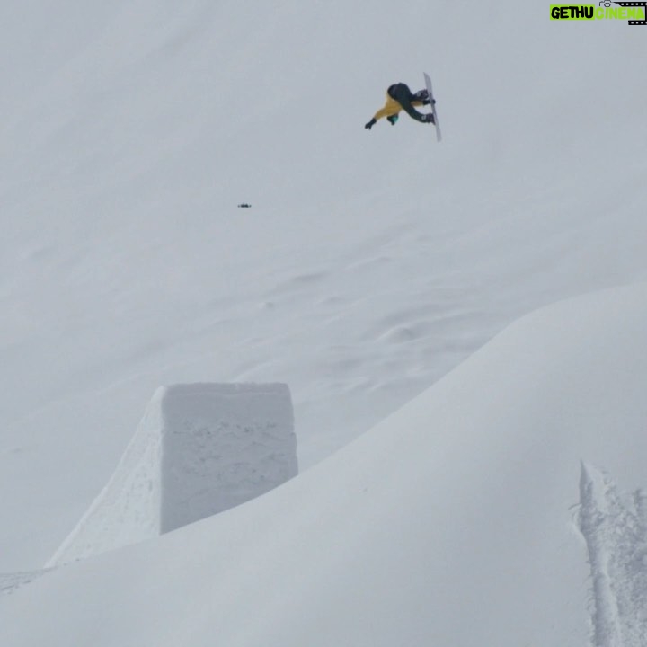 Torstein Horgmo - 5.9K Likes - THIS SESSION!!! 😤 Steeziest swack 1 by @wernistock ever? Deepest front 5 by @iikkabackstrom , and best haircut. Biggest backcountry front 7 I’ve ever seen by @jamieanderson and @mikeyciccarelli killing one of his first big kicker session’s in the woods. @charlesbeckinsale in the cat, @gab707_fpv with the bird, @baldisbeautiful on the manifestations. LIGHT 🌬✨✨✨
@RockstarEnergy
@GoPro
@Oakley @OakleySnowboarding
@UnionBindingCo
@CoalHeadwear
@SoundBox