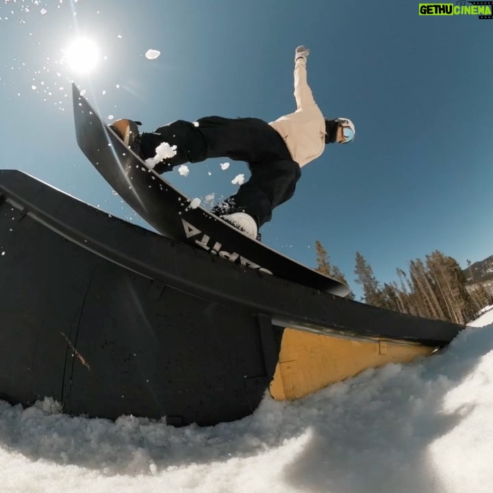 Torstein Horgmo - 5.8K Likes - Flipping through some clips 🦋
Thank you snowboarding! 🙏🏻
@gopro
@rockstarenergy @oakleysnowboarding @unionbindingco @coalheadwear