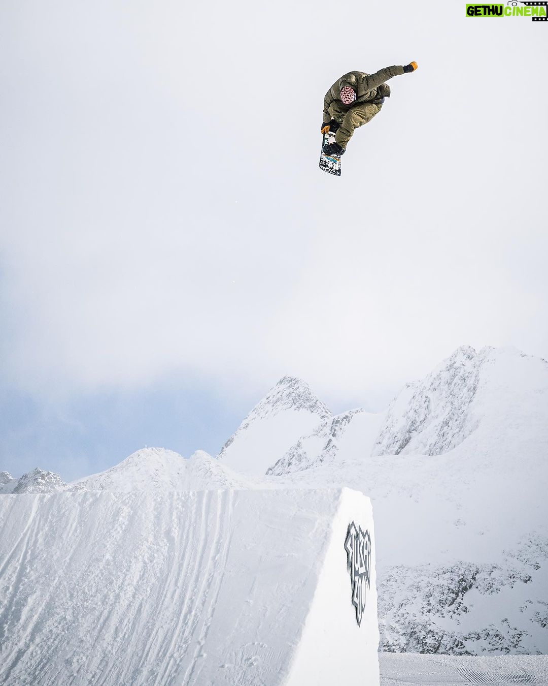 Torstein Horgmo - 4.9K Likes - Hi everybody, here’s a photo of me doing an aerial maneuver by my wife @celiamiller1. It’s a fun time here in Austria! Snowboarding 👍🏻 Check it out. Shoutz @stubaizoo @primeparksessions