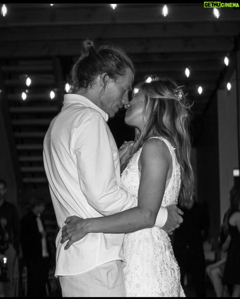 Torstein Horgmo Instagram - A month ago I woke up married to this angel. @celiamiller1 we freaking did it! We had a ceremony, celebrated all that matters and danced to our heartbeat all night long. It’s an everyday thing… Thank you for everything Love 😘 Also to our families, friends and everyone who helped make this day so very special. Thank You, We Love You!