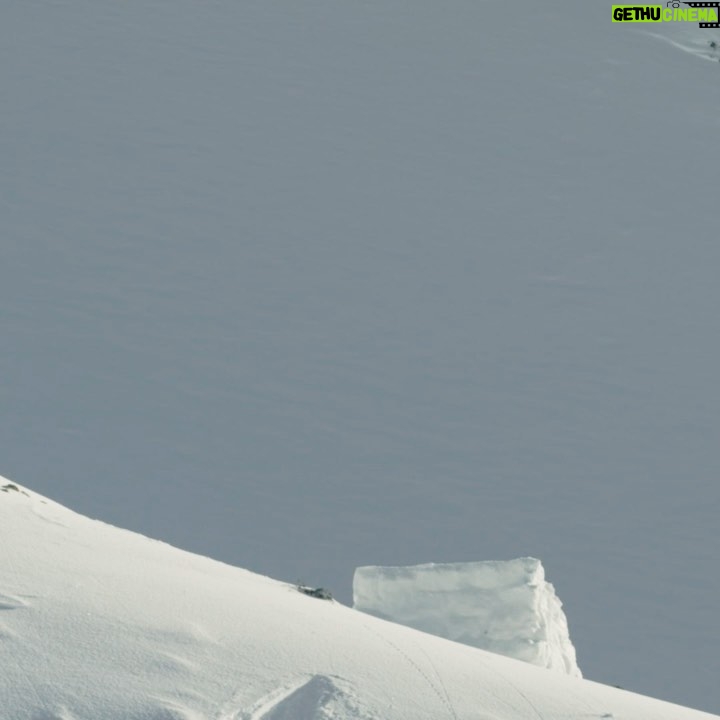 Torstein Horgmo - 7.4K Likes - AirPlay 🎼✨💨
AfterLight, on @Shred_Bots
Feat: @wernistock
@RockstarEnergy
@GoPro
@Oakley @OakleySnowboarding
@UnionBindingCo
@CoalHeadwear
@SoundBox