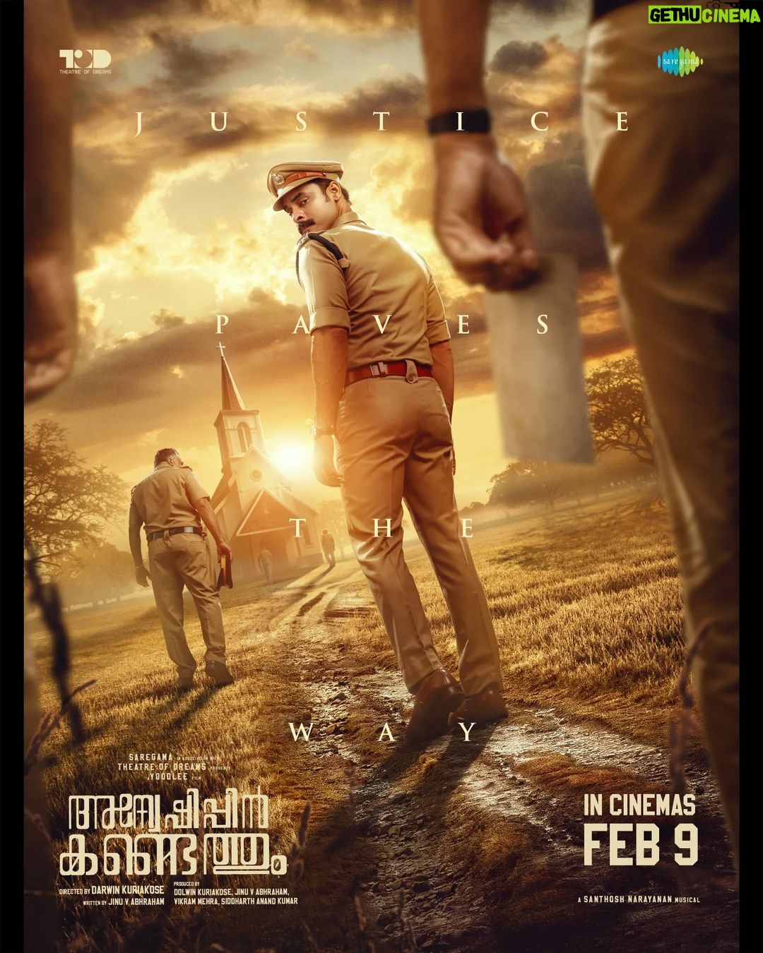 Tovino Thomas Instagram - Where the pursuit of truth is relentless, and the echoes of justice resonate through the alleys of mystery, leaving no stone unturned in the search for answers..!! അന്വേഷിപ്പിൻ കണ്ടെത്തും.! Get ready for the eagerly awaited truth on the Big Screen on February 9th, 2024! 🎬 📹 #thepursuitbegins #tovinothomas #DarwinKuriakose #JinuAbraham #DolwinKuriakose #anweshippinKandethum #anveshippinKandethum #SantoshNarayanan #MushinParari #TheatreofDreams #releasingsoon