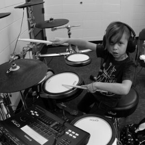 Travis Barker Instagram - Happy Birthday to the most amazing son I could ever ask for. I can’t believe you’re 20! The day you were born you made me a better person and you have filled my life with so much happiness. I’m so proud of the man you have become and I love you @landonasherbarker 🙏🏼