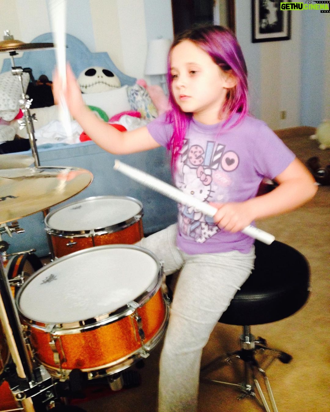Travis Barker Instagram - Happy Father’s Day to the best Dad I could ever ask for who taught me everything I know. My kids, I’m so blessed to learn from you and be loved by you. Being your father is the best thing in the world. You’re my best production yet and I’m so proud to be your father. I love you Alabama, Landon and Atiana. And thank you god for my future blessing 🙏🏼