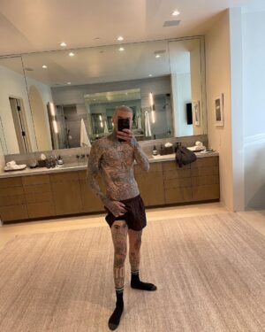 Travis Barker Instagram - Oh hey there