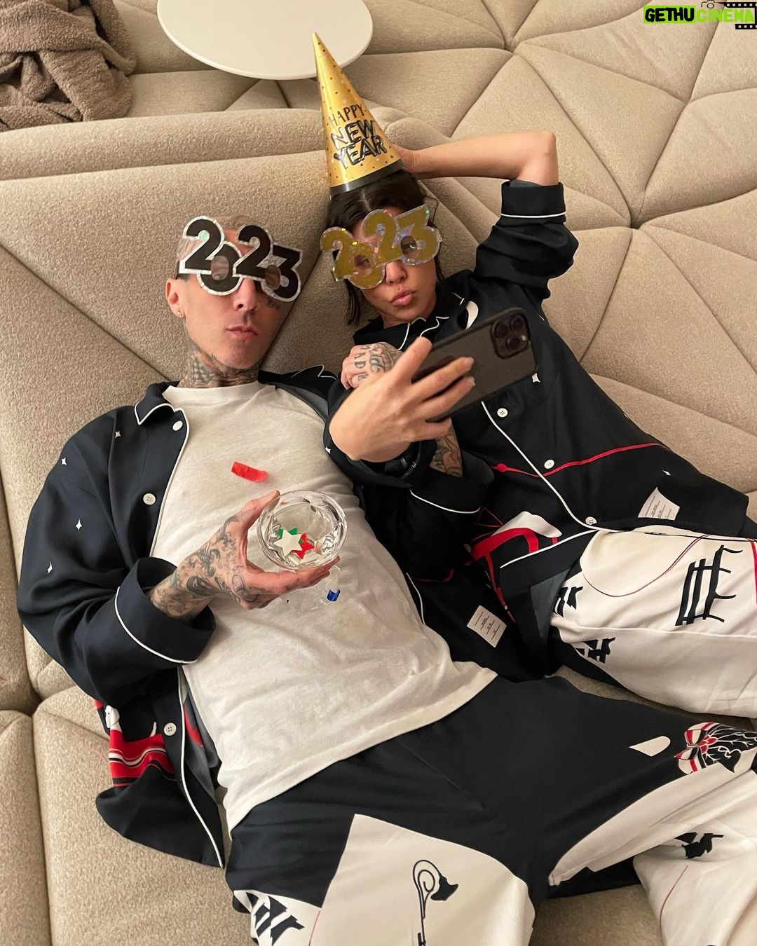 Travis Barker Instagram - Champagne tastes better here
