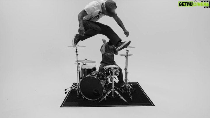Travis Barker Instagram - MARRY KILL F*CK // 💒🔪🖕 VIDEO OUT NOW @kennyhoopla