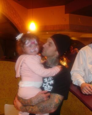 Travis Barker Instagram - Happy Birthday my beautiful daughter. I can’t believe my baby is 18 and all grown up. Being your Dad is the biggest joy in the world. May you be surrounded by love and all your favorite things today and forever! I’m so proud of you and I love you so much @alabamaluellabarker ❤️