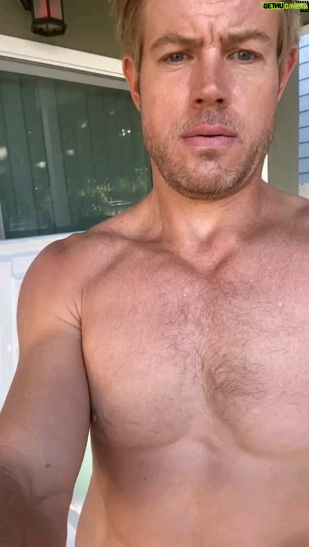 Trevor Donovan Instagram - Time to freeze my assets.🤘 🧊 #coldplunge #icebath #mondaymotivation