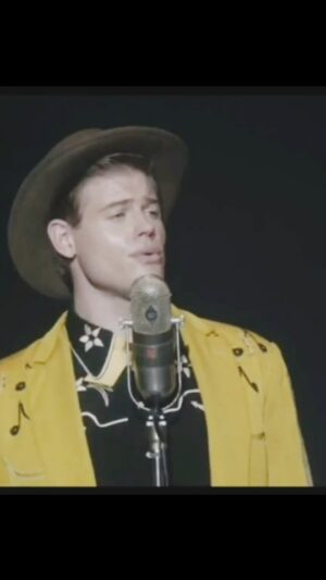Trevor Donovan Instagram - A common factor between the success of Eddy Arnold and Elvis Presley was their manager, Colonel Tom Parker. One of my favorite projects, #SunRecords the limited series will stream on #ParamountPlus starting November 30th. 🤘
#Elvis #EddieArnold