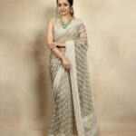 Trisha Instagram - 🫰🏻🧿 Outfit : @jade_bymk Jewellery : @grtjewellers Footwear : @themadrastrunk Style team : @ekalakhani @team___e @malinikarthikeyan @harshene.ravichandar HMU @makeupandhairbypris @rachelstylesmith Photographed by @kiransa #galattanakshatraawards #trishakrishnan #TeamE #StyledByEka