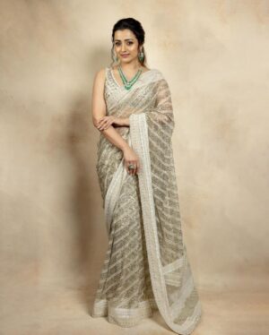 Trisha Instagram - 🫰🏻🧿 

Outfit : @jade_bymk 
Jewellery : @grtjewellers 
Footwear : @themadrastrunk 

Style team : @ekalakhani @team___e @malinikarthikeyan @harshene.ravichandar 

HMU @makeupandhairbypris @rachelstylesmith 
Photographed by @kiransa 

#galattanakshatraawards #trishakrishnan #TeamE #StyledByEka