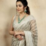Trisha Instagram - 🫰🏻🧿 Outfit : @jade_bymk Jewellery : @grtjewellers Footwear : @themadrastrunk Style team : @ekalakhani @team___e @malinikarthikeyan @harshene.ravichandar HMU @makeupandhairbypris @rachelstylesmith Photographed by @kiransa #galattanakshatraawards #trishakrishnan #TeamE #StyledByEka