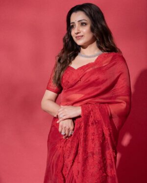 Trisha Instagram - Thanks to everyone who made me feel like a “WOW”
🤣✨🌹🧿

Outfit: @toraniofficial 
Jewellery: @grtjewellers 

Style team : @ekalakhani @team___e @malinikarthikeyan @harshene.ravichandar 

HMU @makeupandhairbypris @rachelstylesmith 
Photographed by @kannasrihari 

#leo #TeamE #StyledByEka #bloodysweetvictory #LCU
#leosuccessmeet