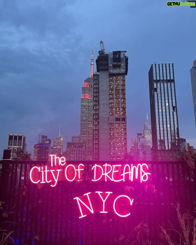 Trisha Instagram - Coz I don’t do life without you❣🧿 #photodump #newyork #summer2023 New York