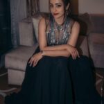 Trisha Instagram - 👋🏻 Wearing @rudrakshdwivedi Earrings and rings @karishma.joolry Bracelet @swarovski HMU @rachelstylesmith @makeupandhairbypris Styled by @ekalakhani @team___e @malinikarthikeyan @harshene.ravichandar @itsfatimabaluch #TrishaKrishnan #SiimaAwards #ekalakhani #teamE Emirate of Dubai