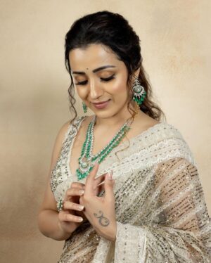 Trisha Instagram - 🫰🏻🧿 

Outfit : @jade_bymk 
Jewellery : @grtjewellers 
Footwear : @themadrastrunk 

Style team : @ekalakhani @team___e @malinikarthikeyan @harshene.ravichandar 

HMU @makeupandhairbypris @rachelstylesmith 
Photographed by @kiransa 

#galattanakshatraawards #trishakrishnan #TeamE #StyledByEka