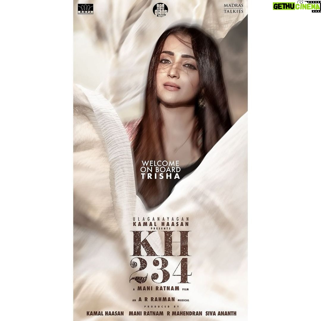 Trisha Instagram - Blessed when dreams come true multiple times🥹Thrilled to collaborate again with the legend powerhouses Mani sir & Kamal sir in #KH234. Thank you universe🙏🏻❤️🧿