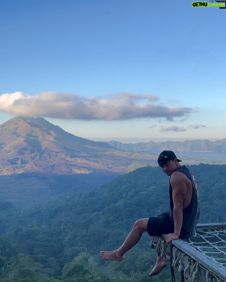 Tristan Defeuillet-Vang Instagram - needed to disconnect Kintamani, Bali