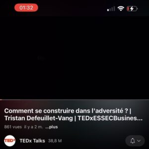 Tristan Defeuillet-Vang Instagram - Petit Tristan qui s’est construit en regardant 3 TEDx par jour aurait du mal à croire que ces photos sont réelles et pourtant… 🥹🤌🏽

LA MIF ON A FAIT UN TEDx TALKS ZEBBBBBBBI 🤯😳😮‍💨😮‍💨

C’était CLAIREMENT l’expérience la plus STRESSANTE de ma vie et y’a trop de chose à dire en un seul post Insta’ alors… 

Je t’attends sur YouTube. 

À TOUT DE SUITE 🤍