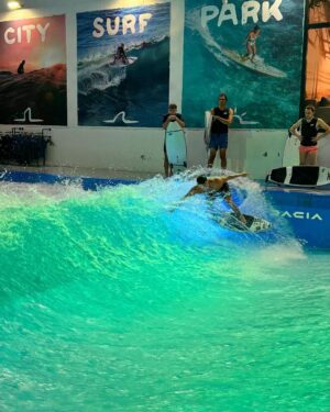 Tristan Defeuillet-Vang Instagram - Le flow c’est juste grâce au short @pmp_factory 🦋🏄‍♂️