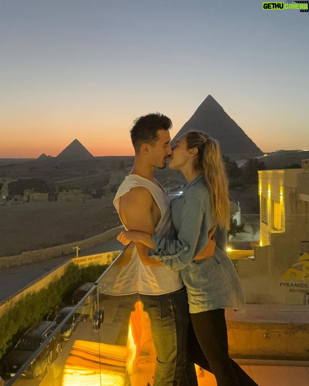 Tristan Defeuillet-Vang - 20.9K Likes - Photo dump d’une des expériences les plus folles de ma vie 🇪🇬🪂
Pour voir comment un débutant en parachutisme tente une des figures les plus durs du Freefly au dessus des pyramides… rdv sur YouTube ❤️
#PMP #Parachutisme #Freefly
Shot by @zendom_ 🫶🏼
Shirt by @optiongravity 🫶🏼
Coached by @gregcrozier.airwax & @karinejoly.airwax ❤️