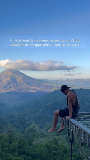 Tristan Defeuillet-Vang Instagram - « L’âme ne grandit pas par addition ➕ mais par soustraction ➖» 

#EckhartTolle #Growth #Mindset