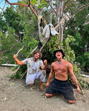 Tristan Defeuillet-Vang Instagram - On a survécu 50h sur une île déserte, et voici quelques #backstage de ce tournage de FOU 😮‍💨🏝️ 

Merci pour l’accueil de la vidéo la mif 🤍

#SurvieSansExpérience #BTS #Experience