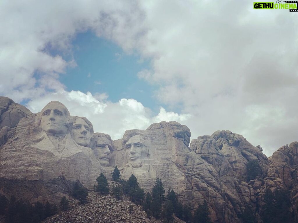 Troian Bellisario Instagram - Saw some real giants. (First pic by @halfadams ) Mount Rushmore National Monument