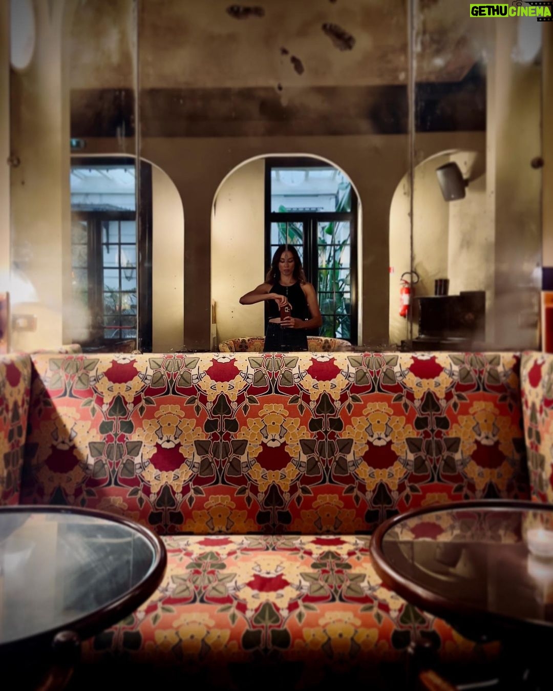 Troian Bellisario Instagram - Tutto è perfetto nel @locarnohotelrome Grazie mille! Arrivederci!! Italy, Rome.