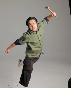 Tsui Ho-Cheong Instagram - 喜劇正經做
正劇喜感做
分唔到咁多架啦
做得夠爽開心左先
買飛入場爽爽佢啦
。
電影《夜校》
11月2日正式上映
。
《夜校》首映禮
10月28日 17:00 YOHO MALL
。
#今次係正經擔當
#啲StudioShot好有喜感
#仲有好多劇照慢慢出
#夜校 #電影 #大Ming
#肥腸 #徐浩昌 #演員 
#銀河海潤演藝有限公司