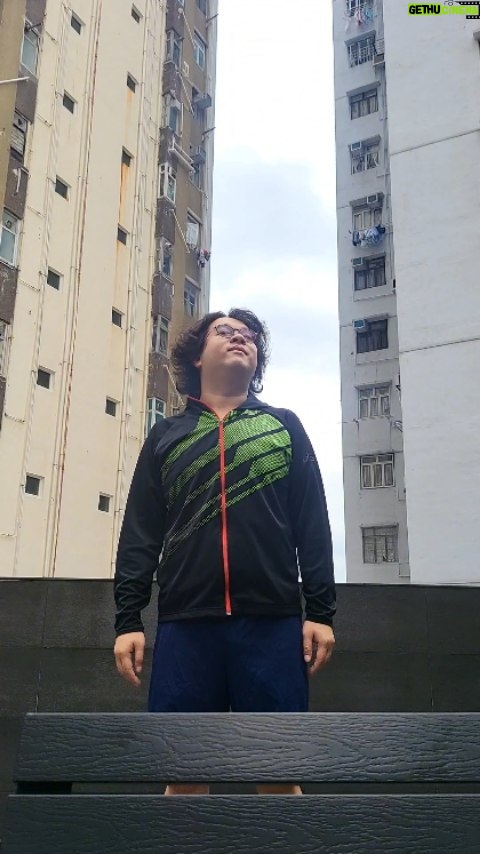 Tsui Ho-Cheong - 834 Likes - 尋找自我的道路
遇上迷失的自我
是尋真我的必經階段
放心向前走吧
讓我來告訴你
真我就在前方,佢識路
。
#回甘 #甘甜
#肥腸 #徐浩昌
#銀河海潤演藝有限公司