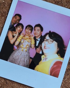 Tsui Ho-Cheong Instagram - 啊～ 
原來個世界真係好細
。
唔係啊 
個世界依然好大
緣份呢樣野卻很奇妙
願大家繼續隨心所欲
一呼一吸好好活著
愛大家 愛惜身邊的所有
用愛去感染這個世界
多謝～
。
#徐浩昌 #肥腸 #演員 
#銀河海潤演藝有限公司