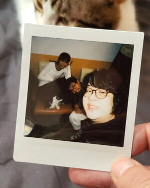 Tsui Ho-Cheong Instagram - 啊～ 
原來個世界真係好細
。
唔係啊 
個世界依然好大
緣份呢樣野卻很奇妙
願大家繼續隨心所欲
一呼一吸好好活著
愛大家 愛惜身邊的所有
用愛去感染這個世界
多謝～
。
#徐浩昌 #肥腸 #演員 
#銀河海潤演藝有限公司