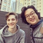 Tsui Ho-Cheong Instagram – 大膽！
我個天台 夠膽不請自來
不過我鍾意 有趣嘅緣份
。
@eneuxi
來自烏克蘭的創作者
大家要人可以留意下
。
#Welcome
#有限嘅英文都要好好溝通
#頭都未梳失禮晒
#有趣的人生
#徐浩昌 #肥腸 #演員 
#銀河海潤演藝有限公司