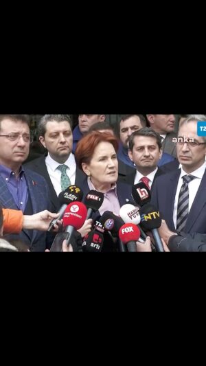 Tuğçe Kazaz Instagram - SENARYO DA OYUNCU DA KÖTÜ #meralakşener #kılıçdaroğlu #alevi #ermeni #kimlik #kadın #silahlısaldırı #iyiparti #chp #milletittifakı #mağdur #oyun #senaryo #oyuncu #oy #seçim #seçim2023 #türkiye #tuğçekazaz #tugcekazaz #reels #reelsvideo #instagramreels