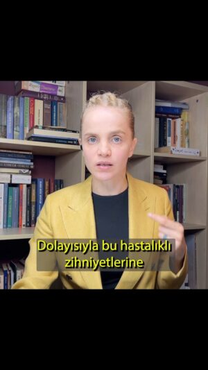 Tuğçe Kazaz Instagram - ERDOĞAN KADIN HAKLARINI VERMEMİŞ, KILIÇDAROĞLU VERECEKMİŞ ÖYLE Mİ!? SİZ KADINLARI YA AKILSIZ YA VİZDANSIZ SANIYORSUNUZ. 

#kadınhastalıkları #erdogan #erdoğan #receptayyiperdoğan #kılıçdaroğlu #kemalkılıçdaroğlu #milletittifakı #cumhurittifakı #chp #akparti #süresiznafaka #kadınınbeyanıesastır #türkiye #yuğçekazaz #tugcekazaz #reels #reelsinstagram #viral