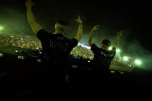 Tuneboy Instagram - 🧨 ❤️ 🇲🇽 SO MUCH

#technoboy #tuneboy #tnt #hardstyle #festival #reversebass #techno #hardtechno #mexico #basscon #wasteland #edc #edcmexico #hardstylefamily #rave #hardstylemusic #hardstylelover