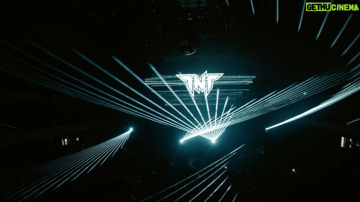 Tuneboy Instagram - LOS ANGELES WAS TOO MUCH #technoboy #tuneboy #tnt #hardstylemusic #hardstylefamily #harderstyles #ravegirls #harddance #hardstylelover #hardstylelovers #rave #hardstyleismystyle #hardstyle #musicfestival #techno #hardtechno #iamtechno #la #exchangela #basscon #insomniac #reversebass Exchange LA