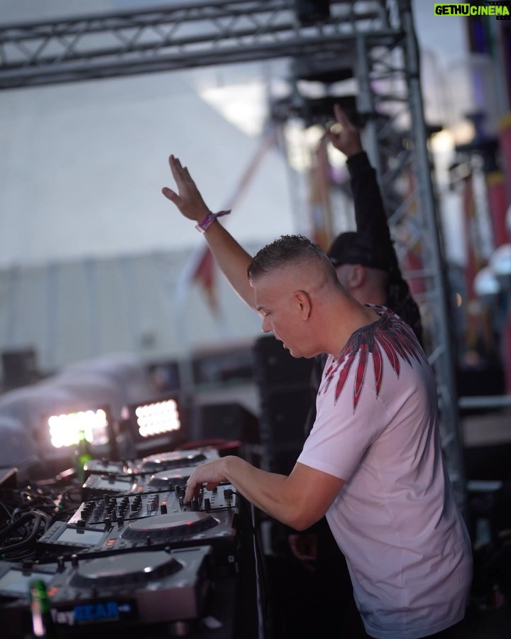Tuneboy Instagram - GERMANY: WE MISSED YOU!! THANKS @q_dance @airbeatone ❤️ #tnt #technoboy #tuneboy #hardstyle #reversebass #airbeatone #qdance #marceloburlon