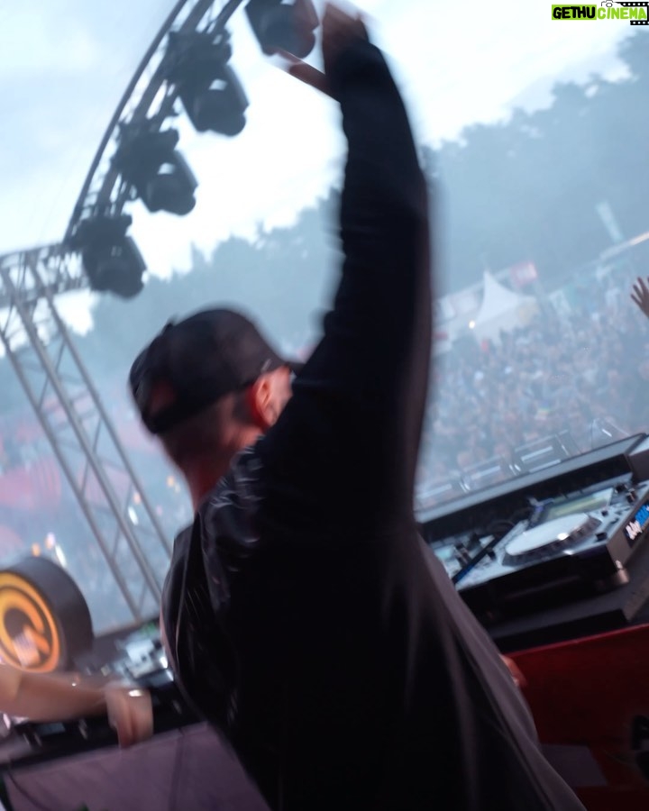 Tuneboy Instagram - GERMANY: WE MISSED YOU!! THANKS @q_dance @airbeatone ❤️ #tnt #technoboy #tuneboy #hardstyle #reversebass #airbeatone #qdance #marceloburlon
