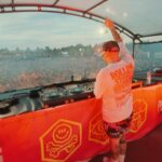 Tuneboy Instagram - SET ME FREE WITH @TECHNOBOYDJ & @DJTUNEBOY AKA TNT 🧨 0UT THIS THURSDAY 😏 IF THIS POST GETS 1000 COMMENTS TUNEBOY WILL KISS ME AGAIN 😍💋 Italia