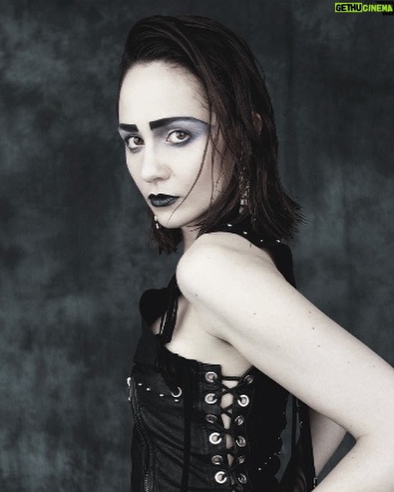 Tuppence Middleton Instagram - Living out my goth fantasies for the cover of @venimagazine .... out now. 📸 courtesy of the incredible Rankin. See magazine for full shoot, but here is a taster. Thankyou to the lovely team ... @noronhacreative @aboudandaboud @rankinarchive @ejwitt @sandrablaz @earlsimms2 @lizdaxauer