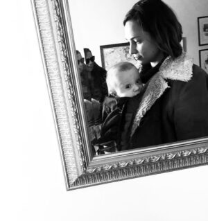 Tuppence Middleton Instagram - Family time ❤️