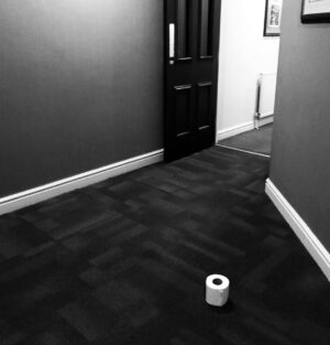Tuppence Middleton Instagram - Hotel life. #downtonabbeymovie #toiletrollsontap @therealleech
