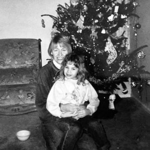 Tuppence Middleton Instagram - Happy Mother’s Day to this one. 😍😍😍 #missthatsofa #whatsinthebowl #christmastreeyouokhun?