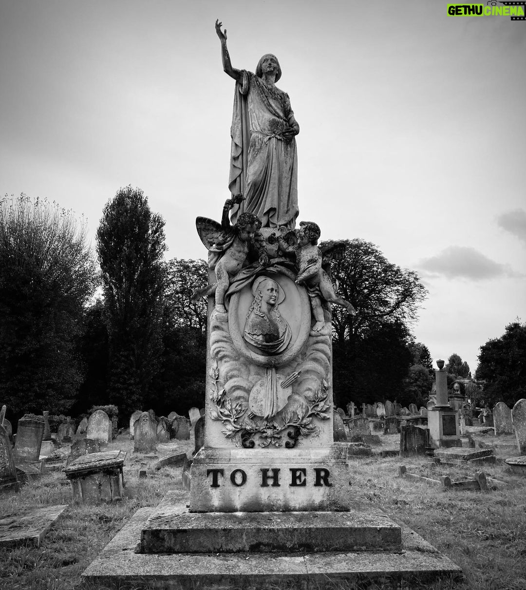 Tuppence Middleton Instagram - Grave goals